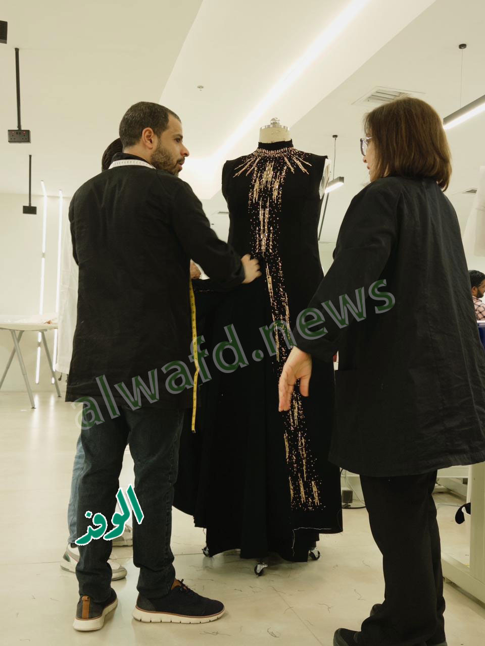 فستان انتصار السيسي&nbsp;