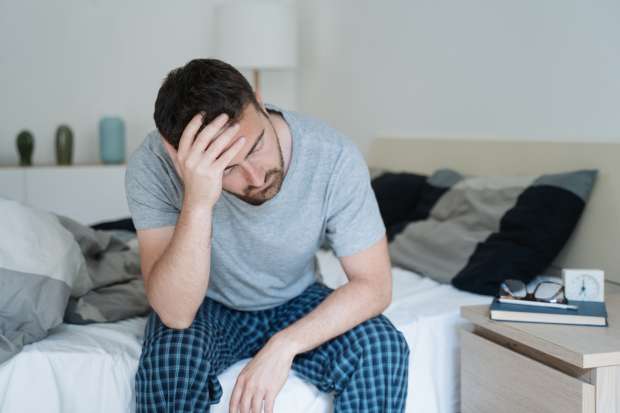 <strong>أسباب الشعور بالتعب بعد الاستيقاظ</strong>