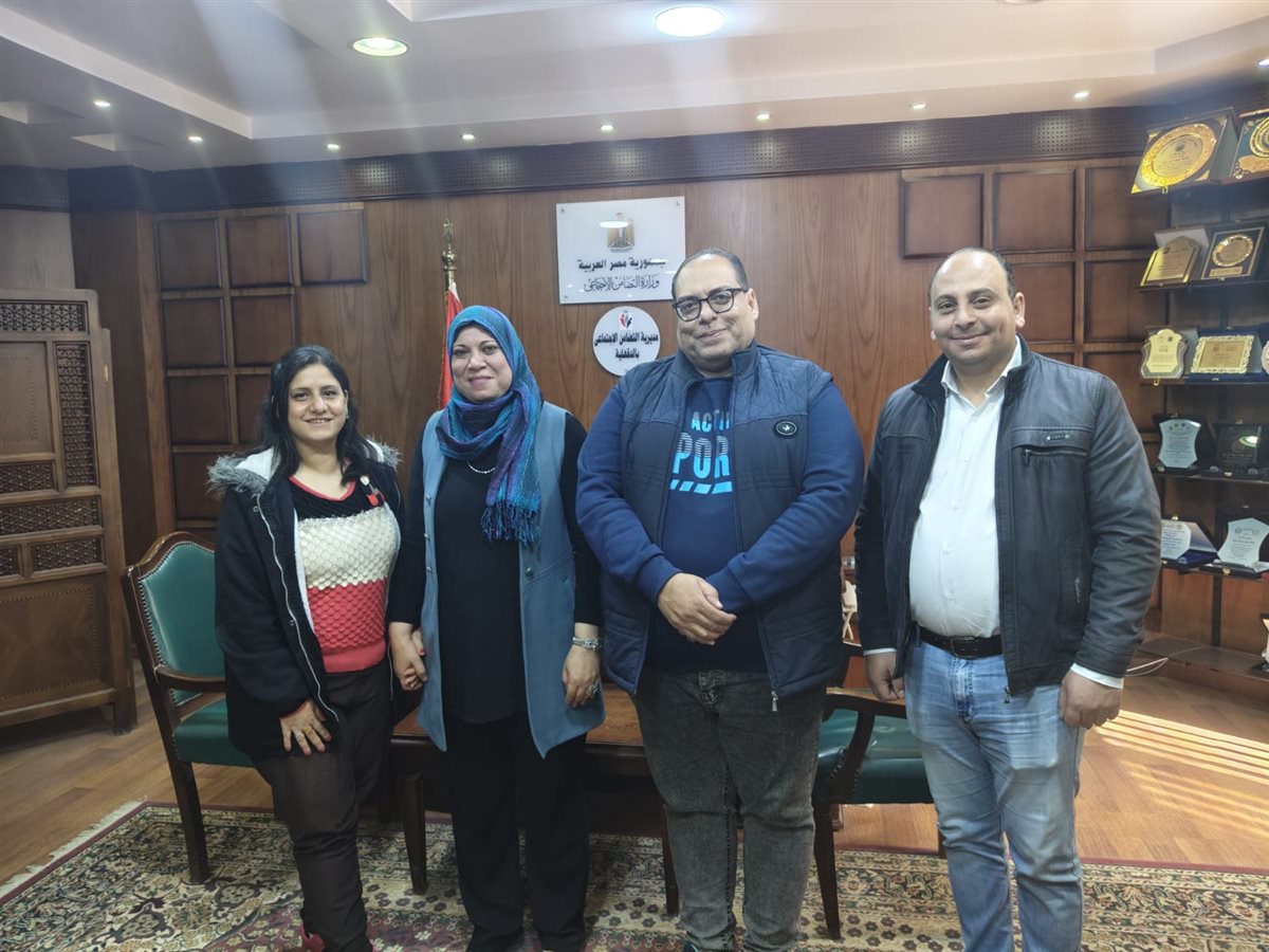 وكيل تضامن الدقهلية خلال استقبال وفد الهيئة الإنجيلية القبطية للخدمات الاجتماعية