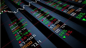 تباين مؤشرات الأسهم العالمية مع بقاء خام برنت فوق 100 دولار