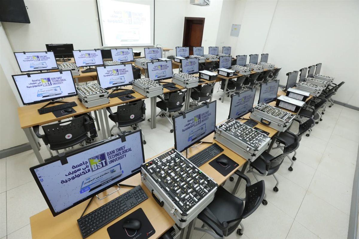 الجامعات التكنولوجية