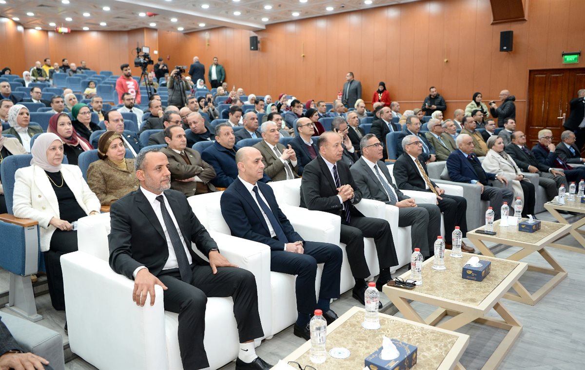 رئيس جامعة المنصورة يتوسط حضور الاحتفالية