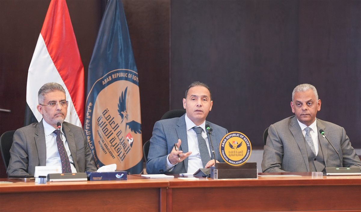 1000321808