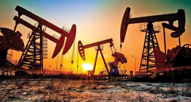أسعار النفط تهبط 6% في أسبوع