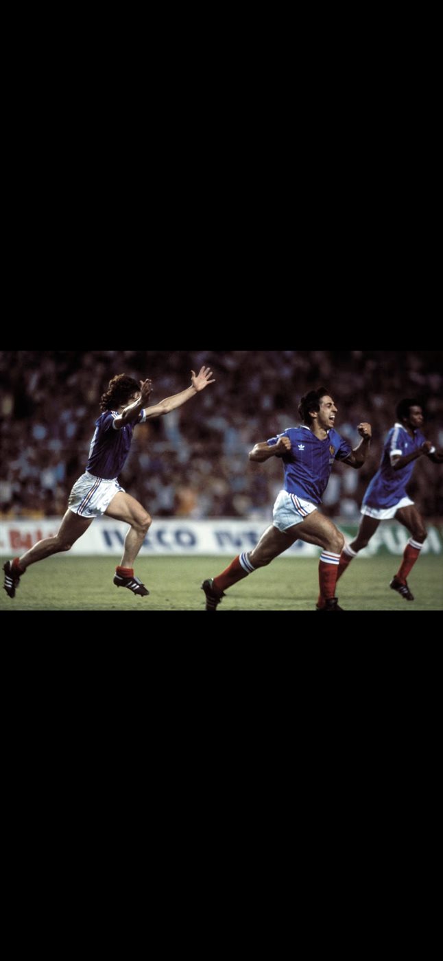 منتخب فرنسا 82