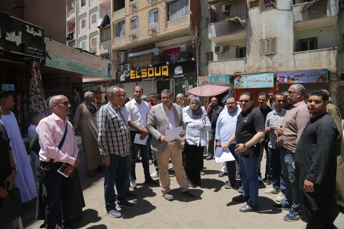 جولة المحافظ بمدينة نجع حمادي&nbsp;