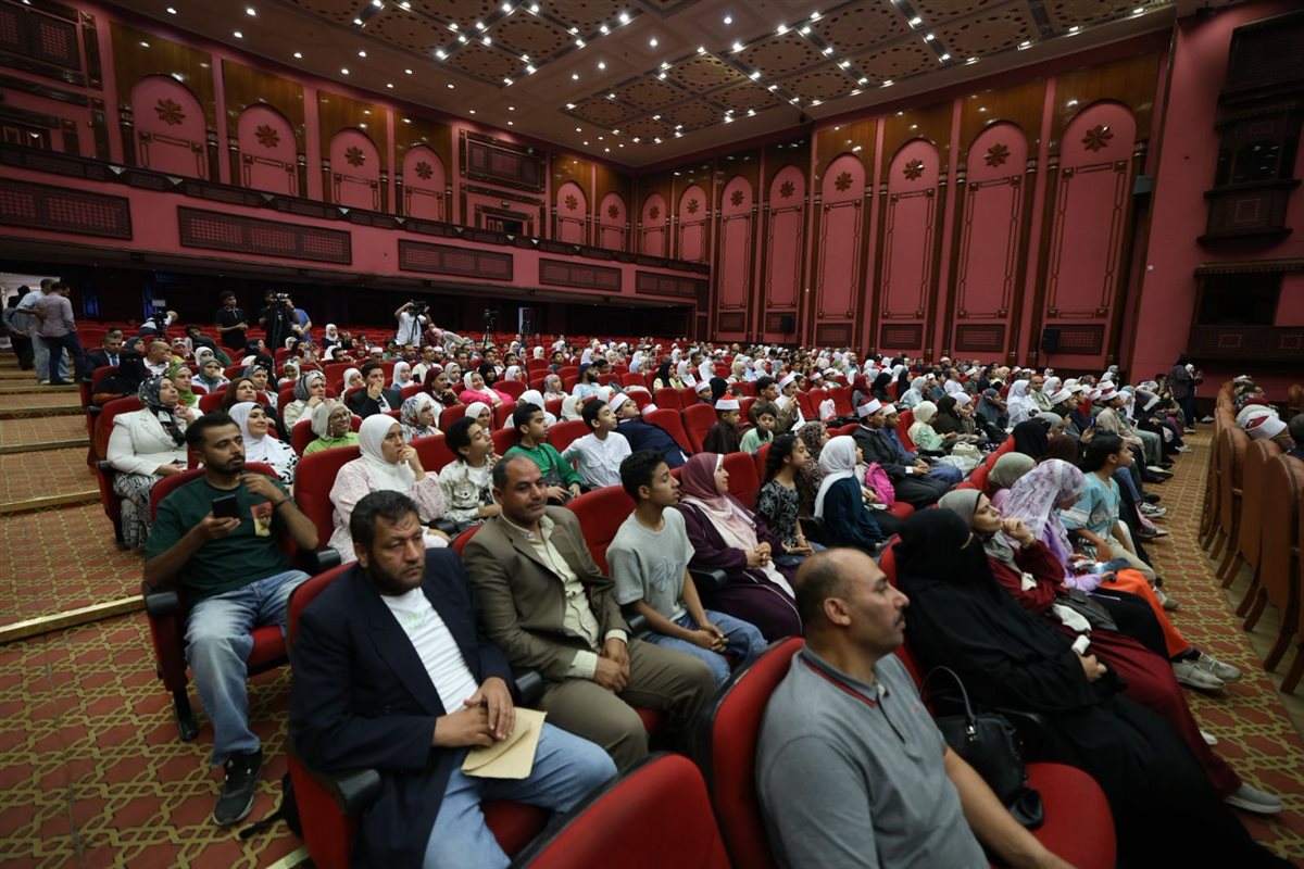 انطلاق الحفل الختامي للموسم العاشر من مشروع 