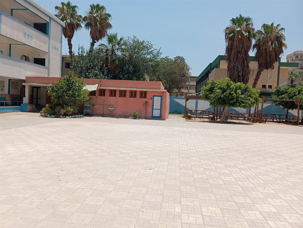 1000582330