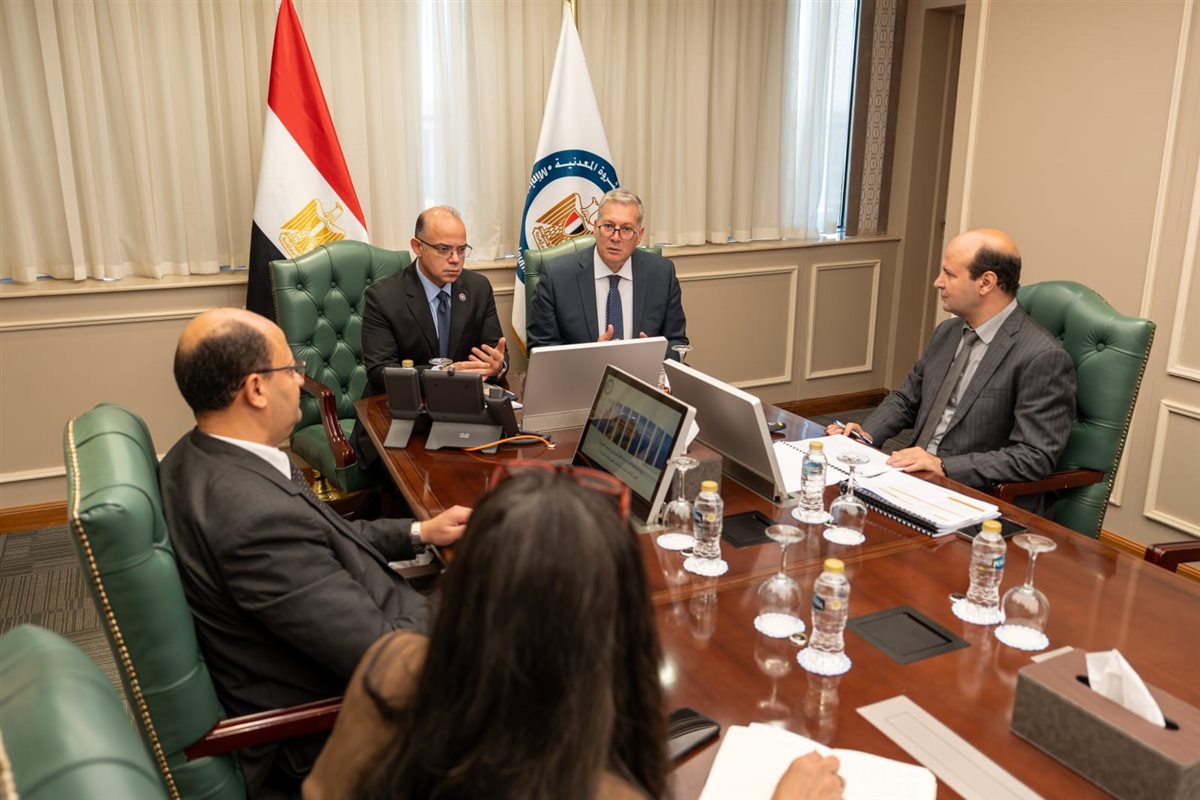لجنة مشتركة بين البترول والاستثمار لتعزيز التمويل وجذب الشراكات الدولية