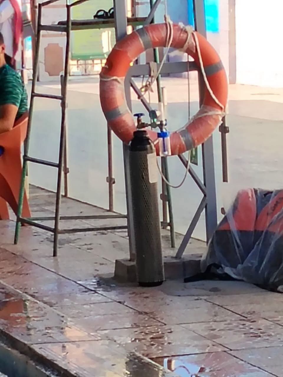 1000585919