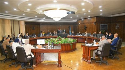 محافظ الغربية يشارك في الاجتماع الشهرى لجامعة طنطا 