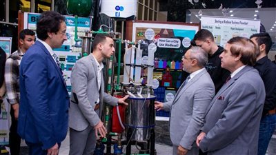 رئيس جامعة طنطا  يفتتح معرض الابتكارات الطلابية  لدعم ريادة الأعمال