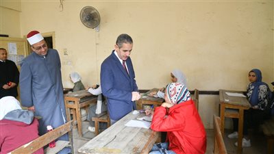محافظ الغربية يتفقد امتحانات الشهادة الإعدادية الأزهرية بطنطا