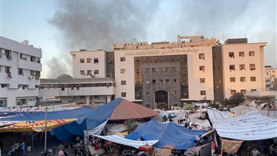 باحثة فلسطينية تكشف الوضع المأسوي في مجمع الشفاء وتصفية القطاع الصحي| فيديو