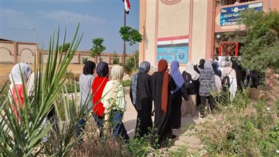 طلاب الثانوية العامة بالدقهلية: فقرات الفيزياء صعبة وأسئلة التاريخ طويلة
