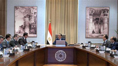 رئيس الوزراء يتابع خطط التسويق لمشروعات هيئة المجتمعات العمرانية الجديدة