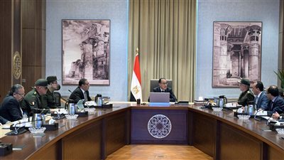 رئيس الوزراء يتابع موقف مُشروعات الهيئة الهندسية للقوات المسلحة