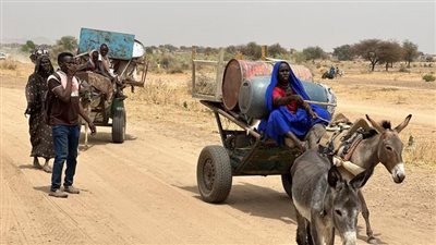 حماية المدنيين بالسودان في خطر.. قصف مخيم زمزم ينذر بكارثة إنسانية