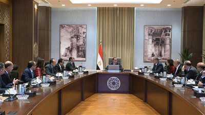 الحكومة تستعد لإطلاق مبادرة تحويل السيارات للعمل بالغاز الطبيعي