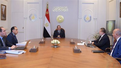 الرئيس السيسي يطلع على جهود الحكومة لتعزيز احتياطات الدولة من النقد الأجنبي