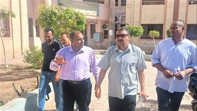 مدير تعليم نجع حمادي يتابع استعدادات العام الدراسي الجديد 