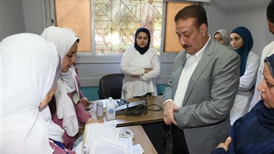 محافظ المنوفية يستبعد مدير مستشفى سرس الليان العام 