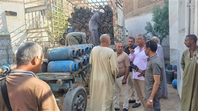 تحرير 10محاضر خلال حملة مفاجئة علي مستودعات اسطوانات الغاز بمركز قوص