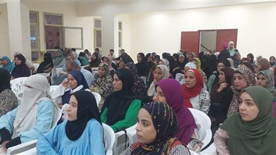 محافظ أسيوط: نشر الوعي السياسي بين الشباب ضرورة وطنية