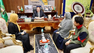 محافظ المنوفية يكلف بإصطحاب طفل من ذوى الهمم وفتاة لمستشفيات شبين الكوم