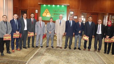 رئيس جامعة المنوفية: حصول كلية التجارة على الأيزو تتويج لجهود الجامعة 