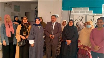 مدير تعليمية نجع حمادي يحث المعلمين والعاملين على المشاركة في انتخابات مجلس النواب 2025