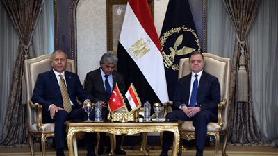 وزير الداخلية يستقبل نظيره التركي لبحث التعاون الأمني بين  الجانبين