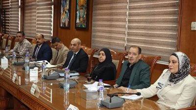 رئيس جامعة المنوفية يترأس اجتماع لجنة الاحتفال بعيد الجامعة الـ 49 