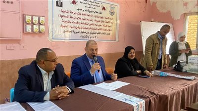 وكيل تعليم قنا يشهد فعاليات انتخاب المكتب التنفيذي لاتحاد طلاب المرحلة الثانوية 