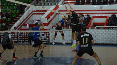 حسام عبد العزيز مديراً فنياً لطائرة الزمالك 
