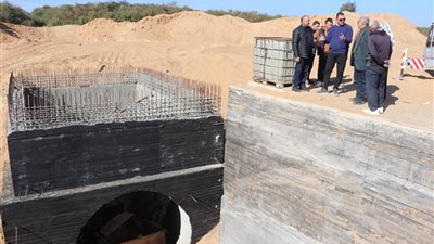 رئيس جهاز تنمية مدينة السادات يتفقد مشروع خط المياه العكرة بطول 19 كم بالمنطقة  الـ 23 