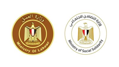 وزيرا العمل والتضامن يوجهان بصرف مساعدات لأسر ضحايا حادث الطريق الصحراوي بالمنيا