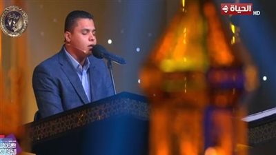 لجنه تحكيم دولة التلاوة للمتسابق محمد كامل: تستطيع الآن تسجيل المصحف مرتل أو مجود