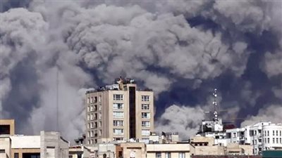 إيران تحت النيران.. وحلفاؤها على الحياد
