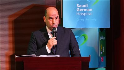 أبرزها التدريب وتبادل الخبرات.. رسائل وزير العمل للمؤسسات الطبية