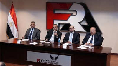 رئيس الرقابة المالية يبحث مع صناديق التأمين الخاصة تعزيز دورها في الحماية الاجتماعية