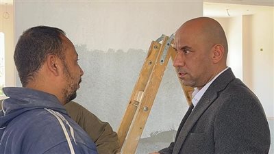  وزير العمل يلتقي عمالة غير منتظمة ويوجه بتقديم أوجه الرعاية والحماية لهم 