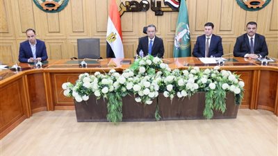 محافظ المنوفية يسرّع وتيرة مشروعات الخطة الاستثمارية ويعزز التنسيق مع الأبنية التعليمية