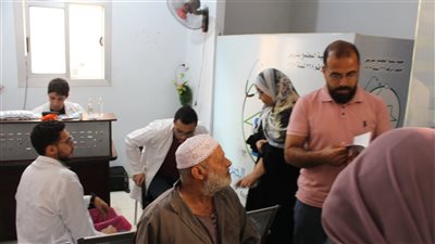 توقيع الكشف الطبي على 400 حالة في قافلة جمعية تنمية المجتمع بشربين