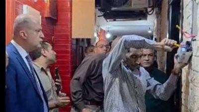حملة مكبرة بحي غرب القاهرة لضبط المخالفات وقطع المرافق عن الوحدات غير الملتزمة