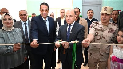 محافظ الغربية يفتتح معرض «مصر السلام» للأنشطة الفنية بمجمع الجلاء التعليمي