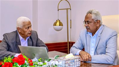 تطوير المواقع الأثرية ودعم تكتل السياحة الإقليمي على طاولة اجتماعات محافظة سوهاج