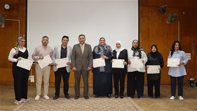 محافظ القليوبية يشهد ختام المبادرة الثانية لتنمية مهارات العاملين بالمخازن ويكرم المتميزين