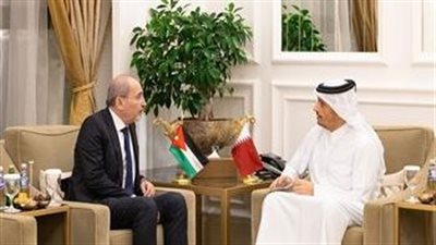وزيرا خارجية قطر والأردن يبحثان هاتفيا جهود الوساطة لخفض التصعيد بين واشنطن وطهران