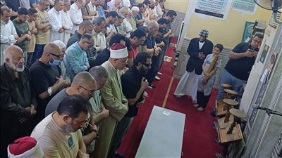 تشييع جنازة والدة الفنان أحمد حلمى بمدينة بنها